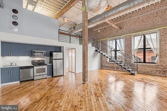 Building Photo - 428-40 N 13th St