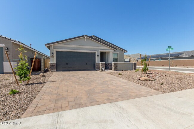 Foto del edificio - 5922 N 199th Ln