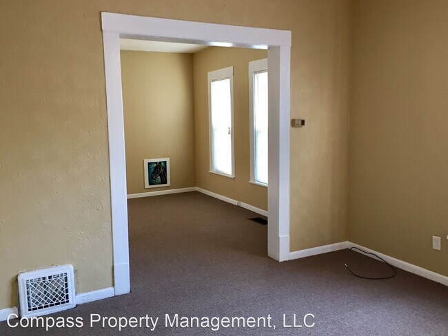 Building Photo - 4 br, 1 bath House - 446 Barth Ave Southeast