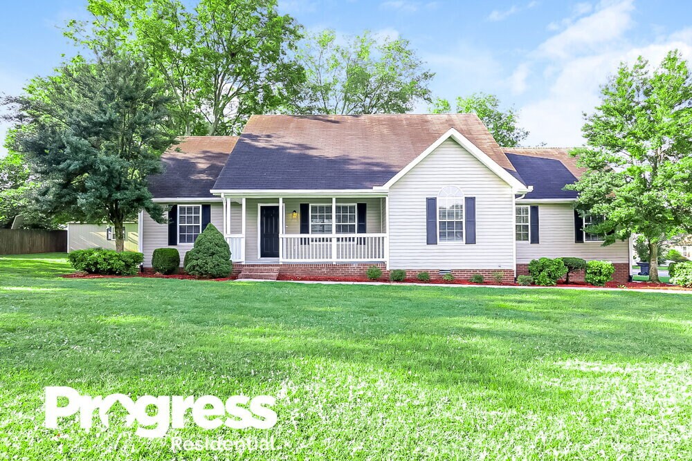 2207 Centertree Dr, Murfreesboro, TN 37128 House for Rent in