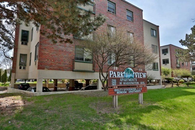 Foto del edificio - Parkview Apartments