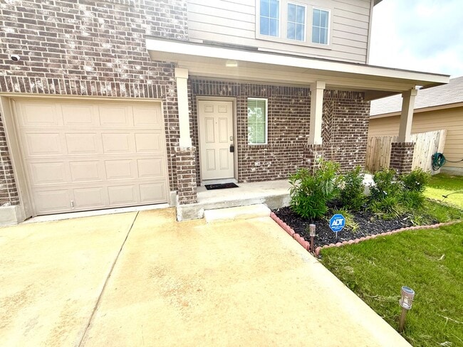 Building Photo - **APPLICATION RECEIVED** Available Now! MU...