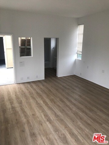 Building Photo - 1165 Palms Blvd