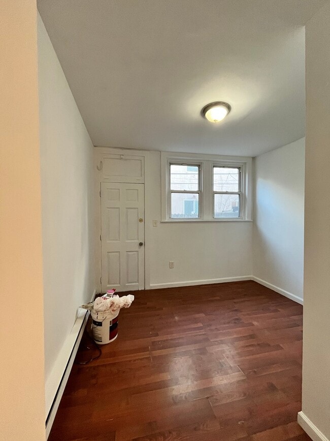 Building Photo - 1444 S 7th St