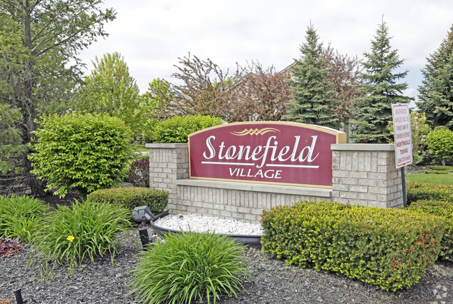 Signage - Stonefield Village