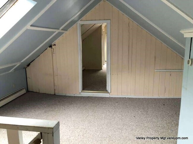 Foto del edificio - 697 Main St