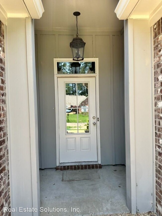 Building Photo - 3 br, 2 bath House - 133 Beechwood Circle