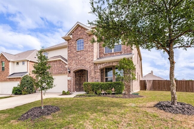 Building Photo - 5609 Fremont Dr