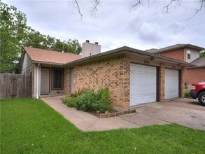 Building Photo - 1714 Rawhide Loop