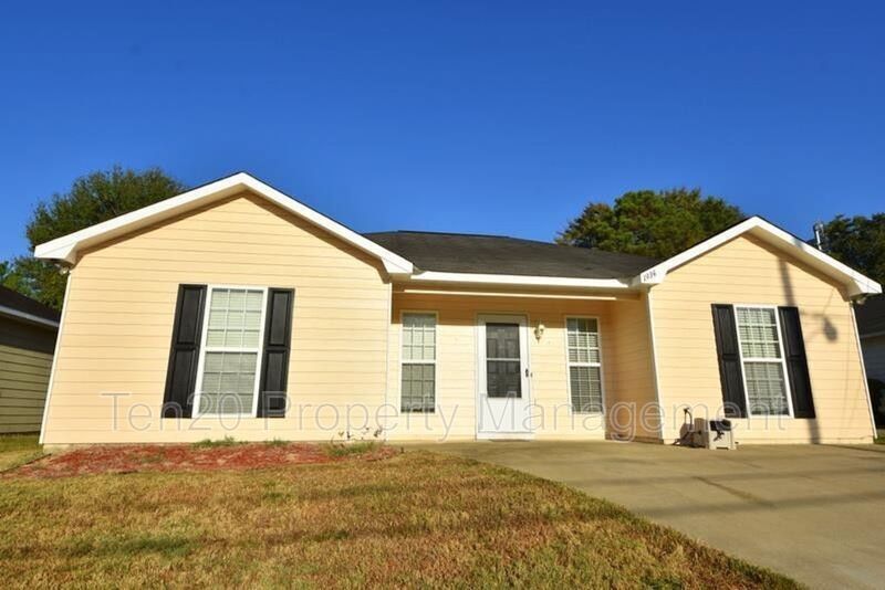 1934 Knowles Rd, Phenix City, AL 36869 House Rental in Phenix City