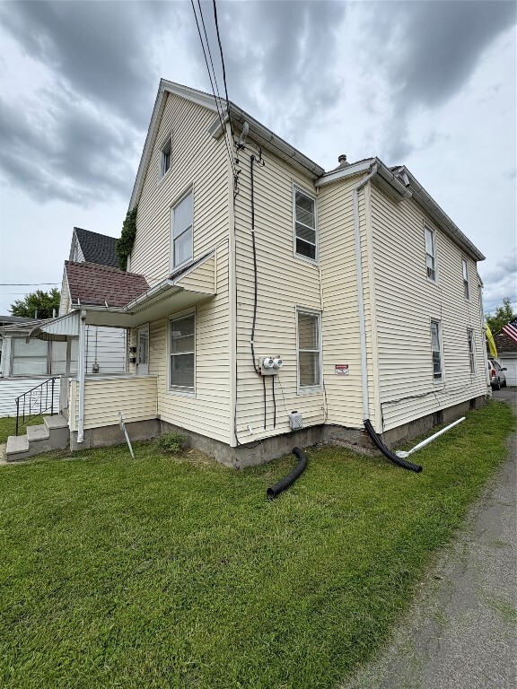 Building Photo - 181 Willow St
