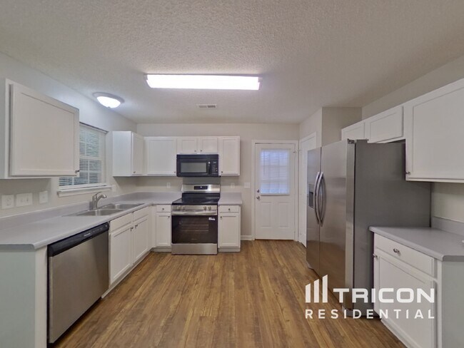 Foto del edificio - 6828 Rain Creek Way