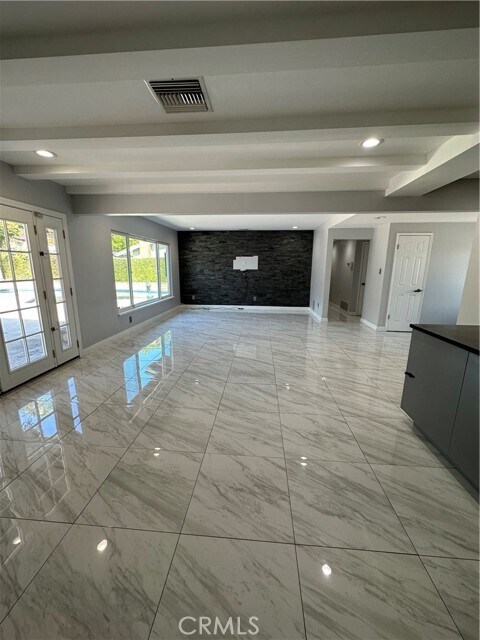 Building Photo - 731 La Serna Ave
