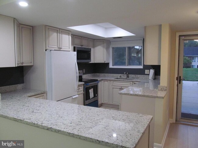 Building Photo - 3212 Gleneagles Dr