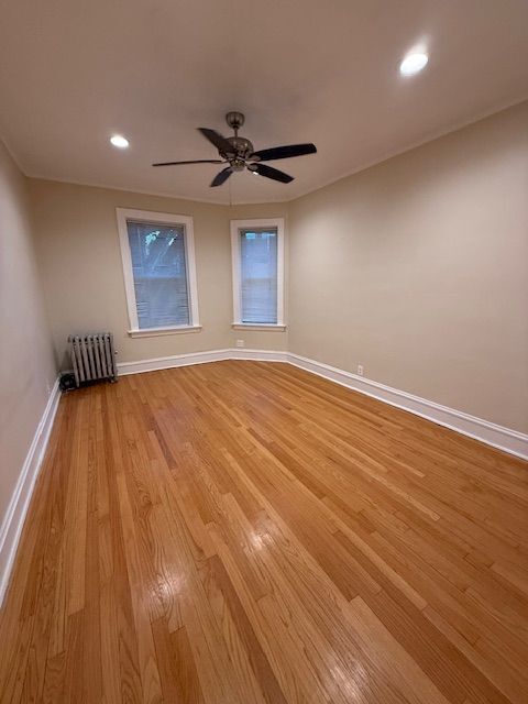 Foto del edificio - 2042 W Farragut Ave