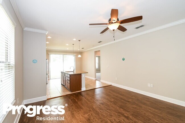 Building Photo - 537 Drysdale Dr