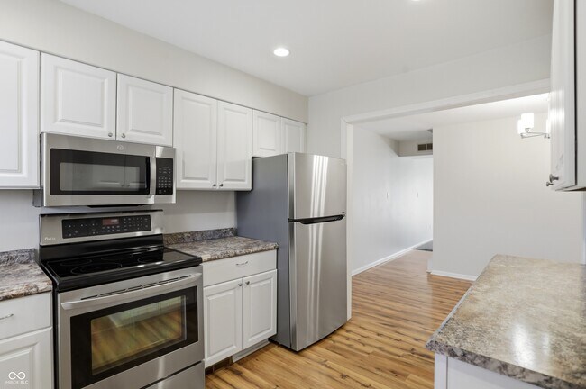 Foto del edificio - 4 Druid Hill Ct