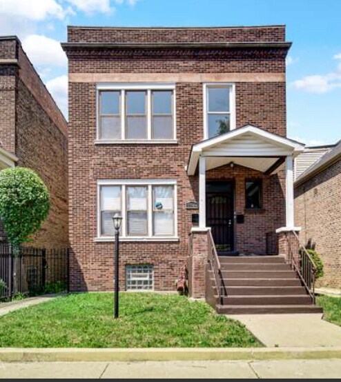Building Photo - 7744 S May St