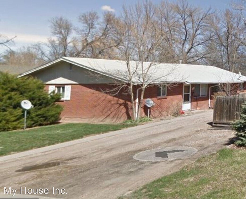 Primary Photo - 2 br, 1 bath House - 1038 Cragmore Dr.