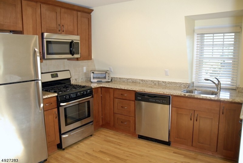 555 Westfield Ave Unit 2, Westfield, NJ 07090 Apartment for Rent in Westfield, NJ