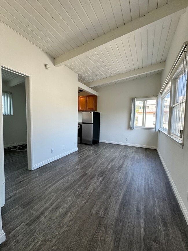 Interior Photo - 3729 Dunn Dr