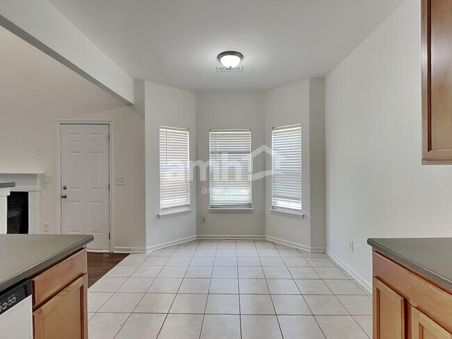 Foto del edificio - 925 Southridge Dr
