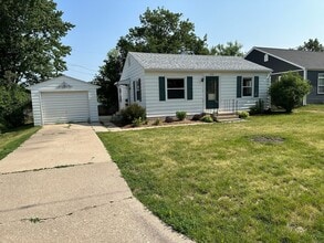 Building Photo - 1430 Staub Ct NE