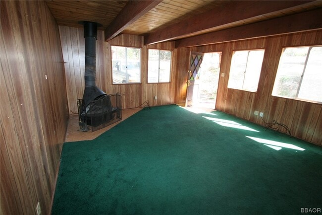 Building Photo - 605 Sugarloaf Blvd