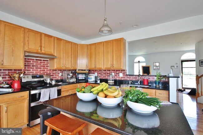 Foto del edificio - 10736 Enfield Dr