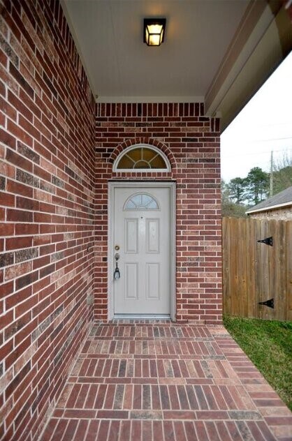 Foto del edificio - 9942 Taylor Springs Ln