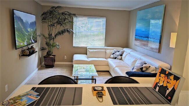 Foto del edificio - 496 28th Ave N