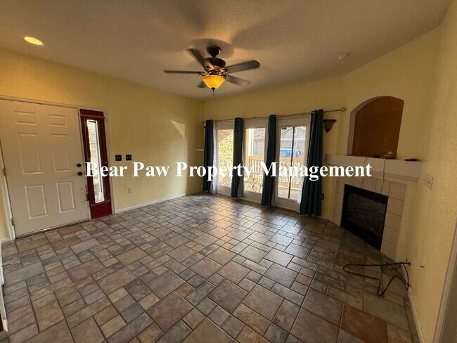 Foto del edificio - "New Lower Price on this Spacious 2-Bed, 2...