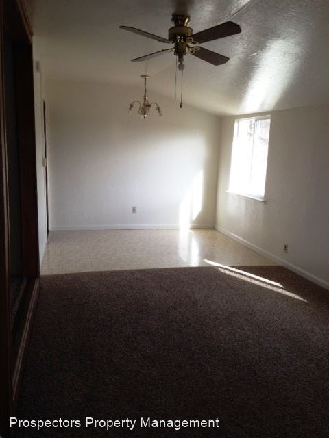 Building Photo - 2 br, 1 bath House - 9615 Malech Rd