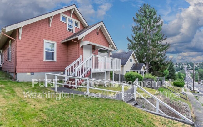 Foto del edificio - 2034 East Fairbanks Street