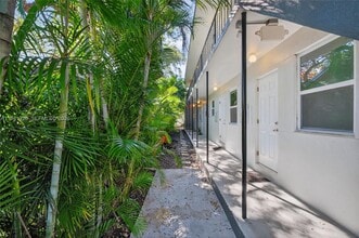 Building Photo - 3676 Oak Ave