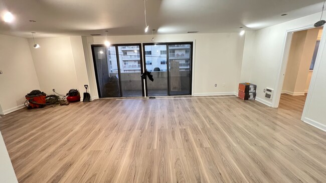 Foto del edificio - 295 W Wyoming Ave