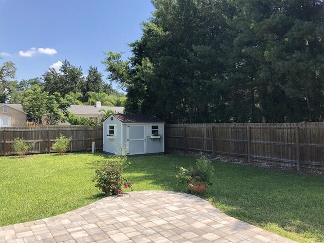 Building Photo - 1015 Harwood St