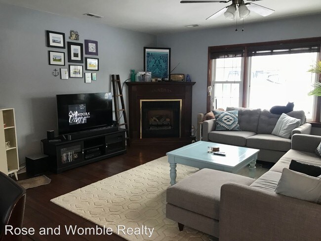 Foto del edificio - 3 br, 1.5 bath House - 404 Constitution Drive