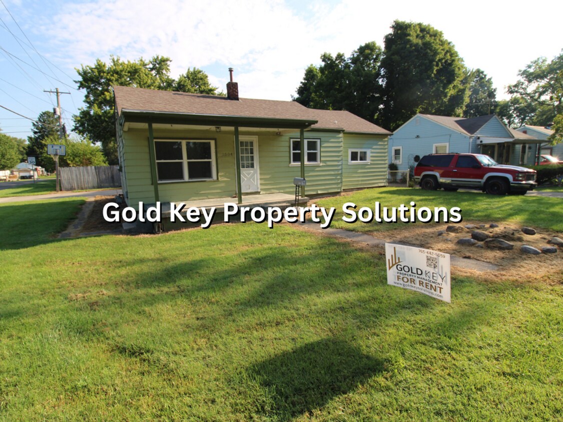 Primary Photo - 2 BR 2 BA House with 2-Car Garage and Cent...