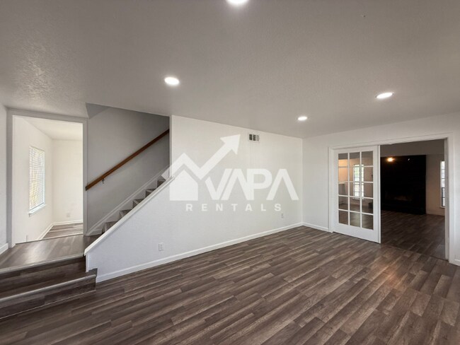 Building Photo - 3838 Anton Dr