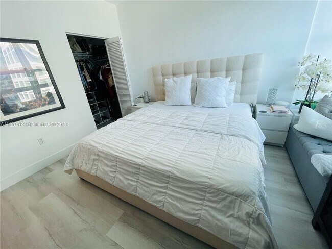 Foto del edificio - 950 Brickell Bay Dr