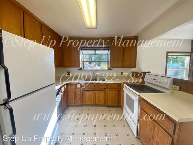 Foto del edificio - 3 br, 2 bath House - 18343 Main St