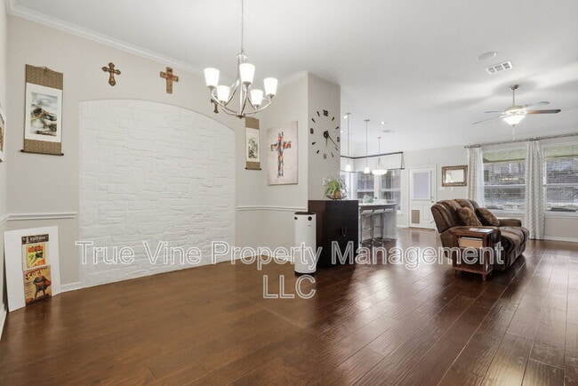 Building Photo - 4727 La Santa Rd