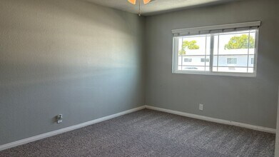 Interior Photo - Summer Crest Apartments