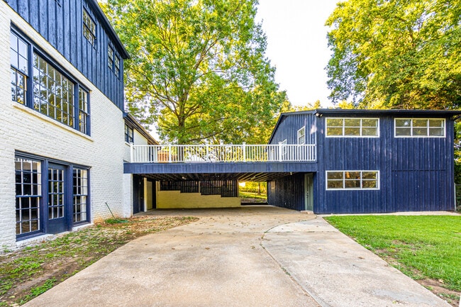 Building Photo - 7605 Fleming Hills Dr SW