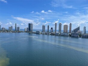 Building Photo - 3000 Island Blvd