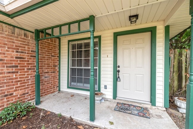 Building Photo - 14127 Cheval Dr