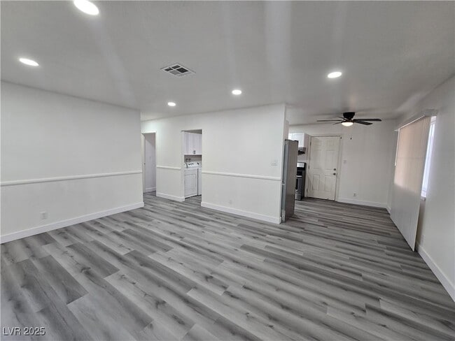 Foto del edificio - 3410 S Myrtle Ave