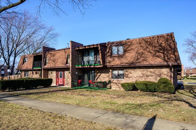 Building Photo - 10640 Brook Lodge Ln