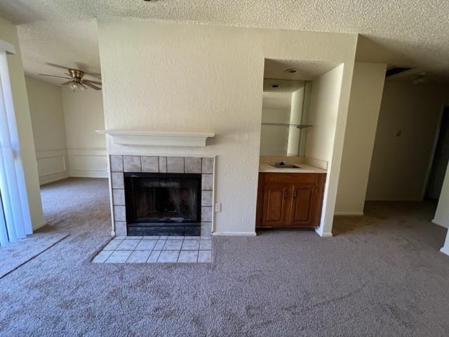 Building Photo - 5401 Laguna Dr